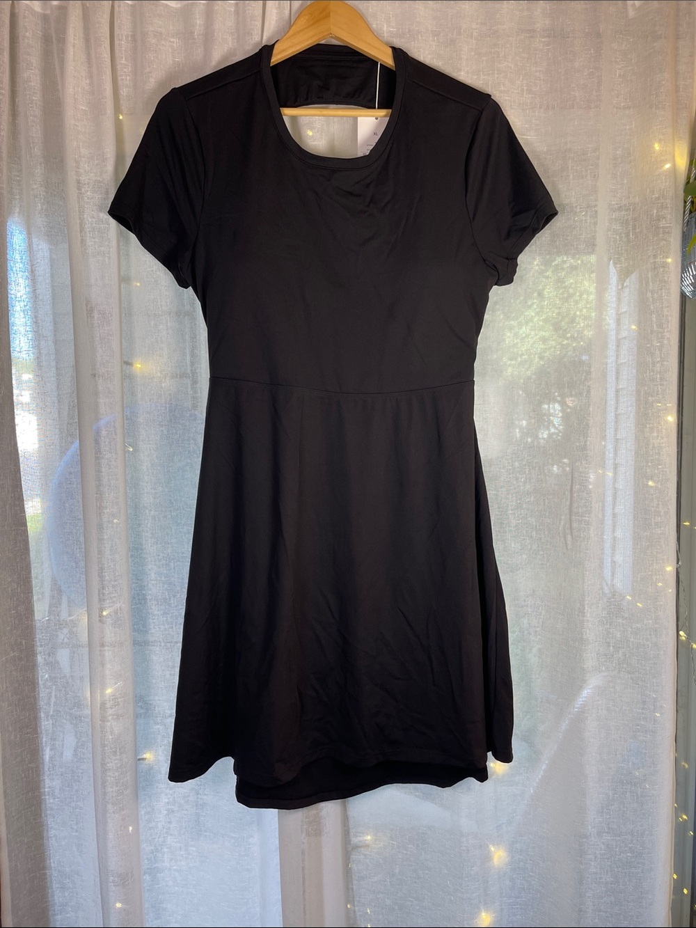 HALARA Black Short-Sleeve A-Line Dress